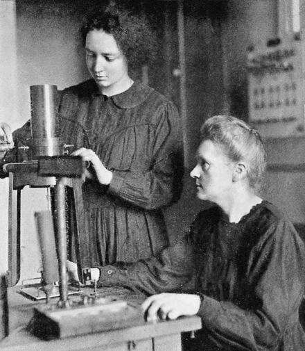 Irene_and_Marie_Curie_1925.jpg